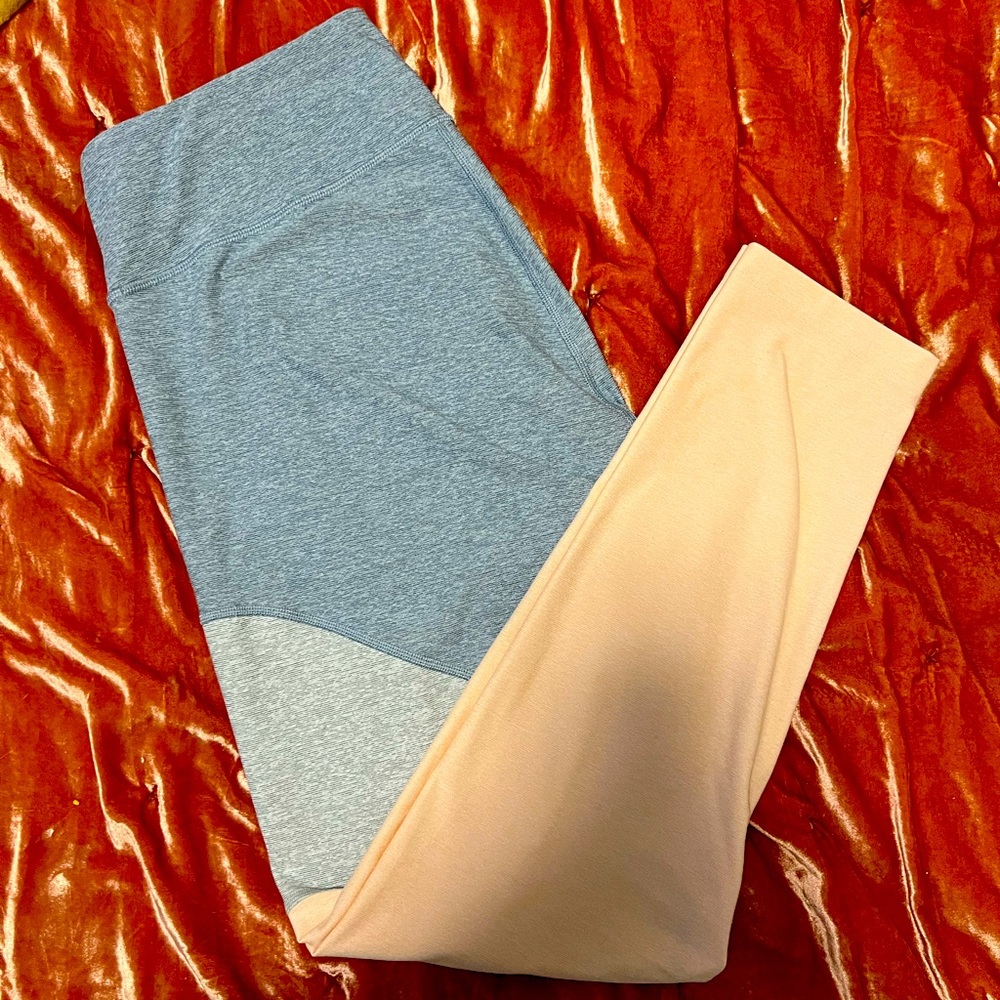 USED • OUTDOOR VOICES 7/8 LEGGINGS • XL
